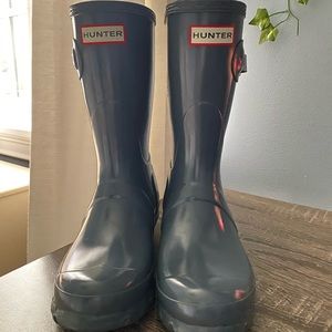 Slate Gray Hunter Boots Size 36 Euro
